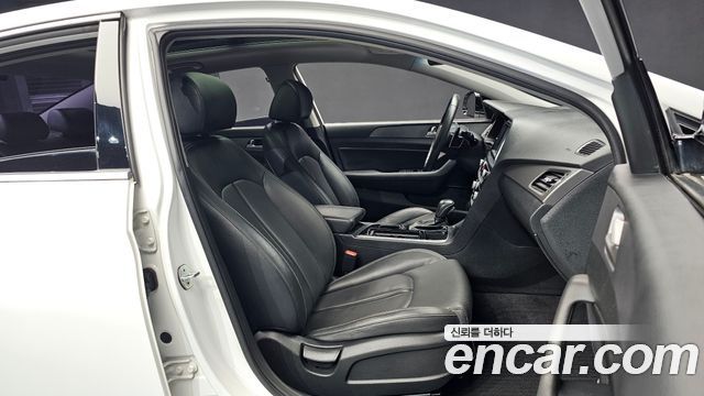 Hyundai Sonata 2018 — photo 11