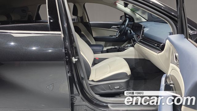 Kia Sportage 2023 — photo 11