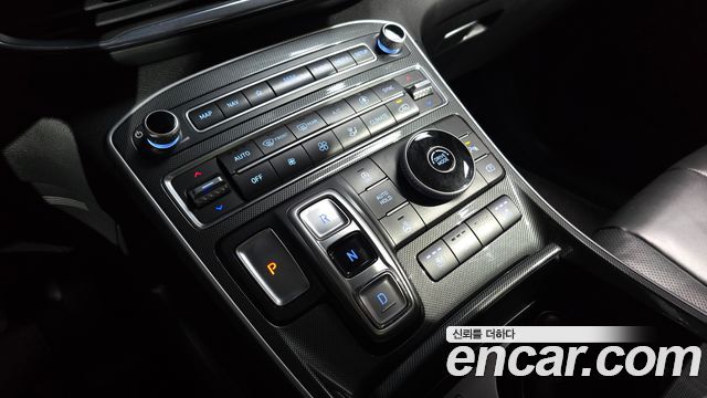 Hyundai Santafe 2021 — photo 12