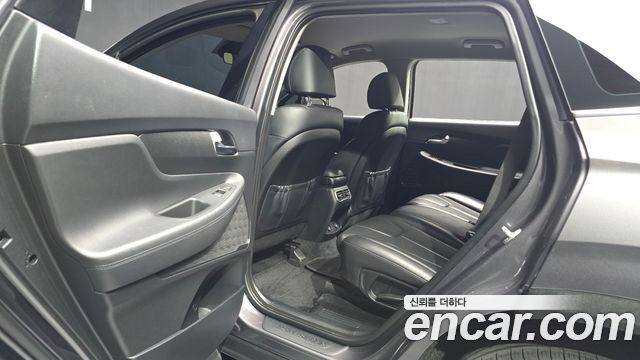 Hyundai Santafe 2021 — photo 17