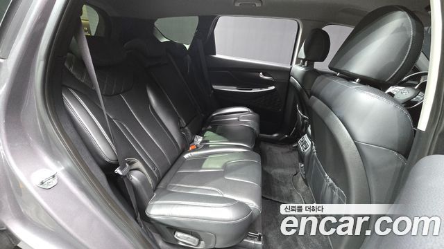 Hyundai Santafe 2021 — photo 18