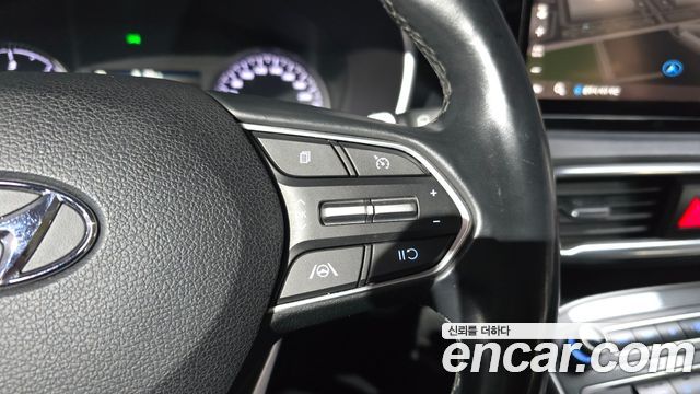 Hyundai Santafe 2021 — photo 24