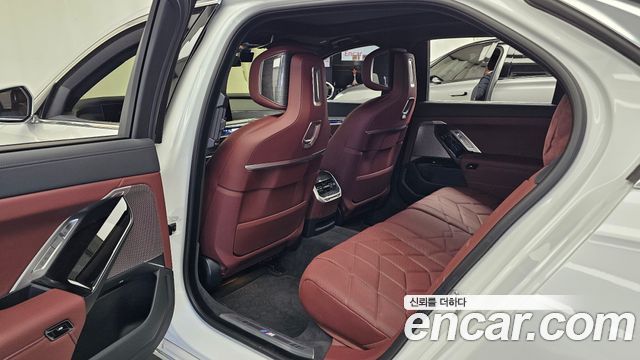 BMW 7-Series 2026 — photo 17