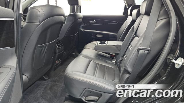 Kia Sorento 2019 — photo 11