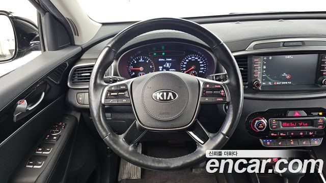 Kia Sorento 2019 — photo 15