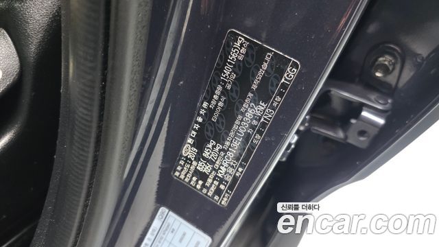 Hyundai Venue 2020 — photo 34