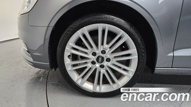 Audi A3 2018 — photo 5