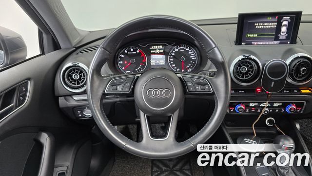 Audi A3 2018 — photo 19