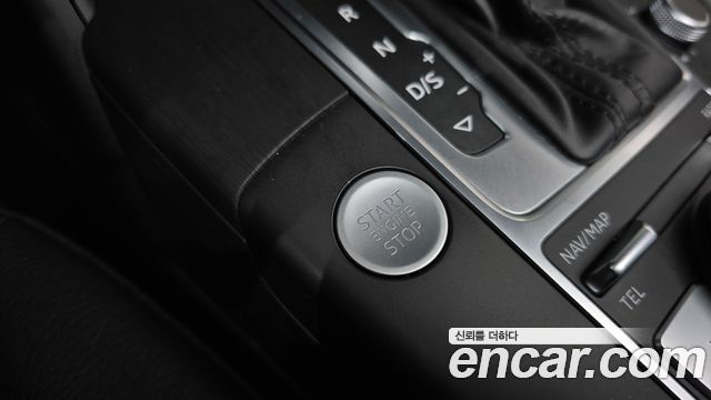 Audi A3 2018 — photo 24