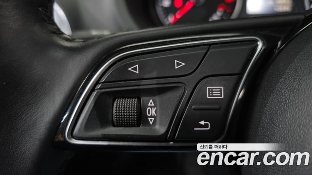 Audi A3 2018 — photo 25