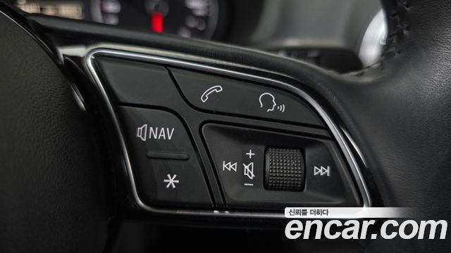 Audi A3 2018 — photo 26