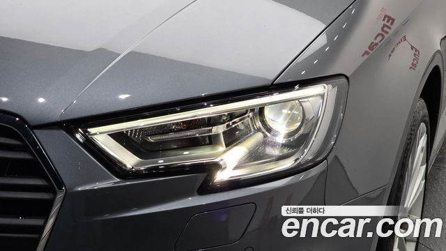 Audi A3 2018 — photo 8