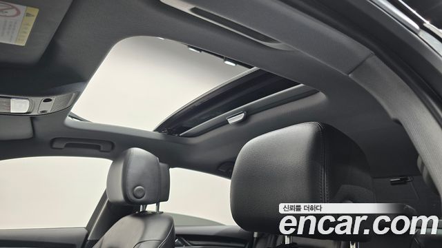 Audi A3 2018 — photo 32