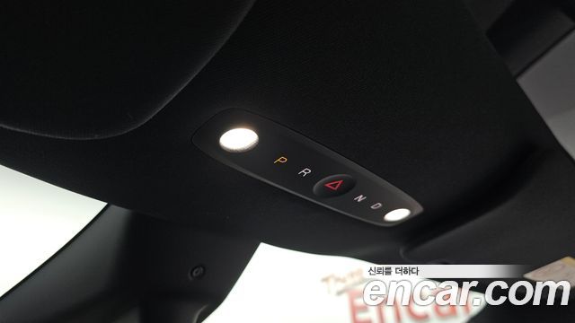 Tesla Model Y 2026 — photo 22