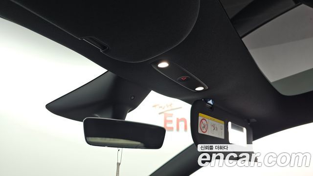 Tesla Model Y 2026 — photo 24