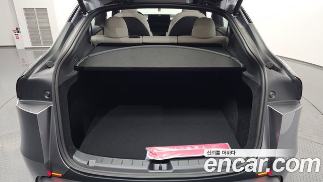 Tesla Model Y 2026 — photo 26
