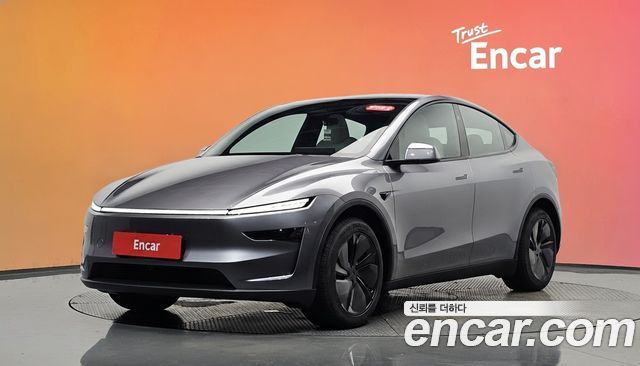 Tesla Model Y 2026 — photo 1