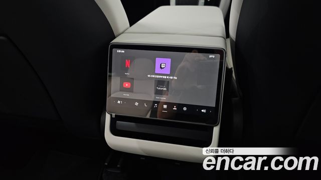 Tesla Model Y 2026 — photo 28