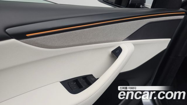 Tesla Model Y 2026 — photo 31