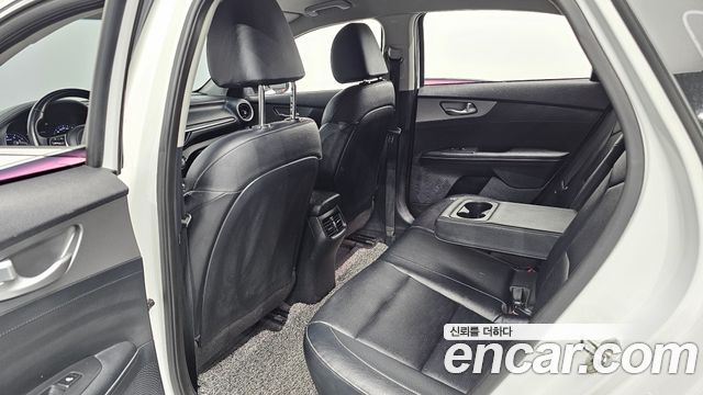 Kia K3 2019 — photo 12