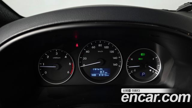 Hyundai Starex 2019 — photo 11