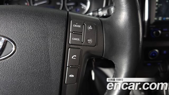 Hyundai Starex 2019 — photo 22