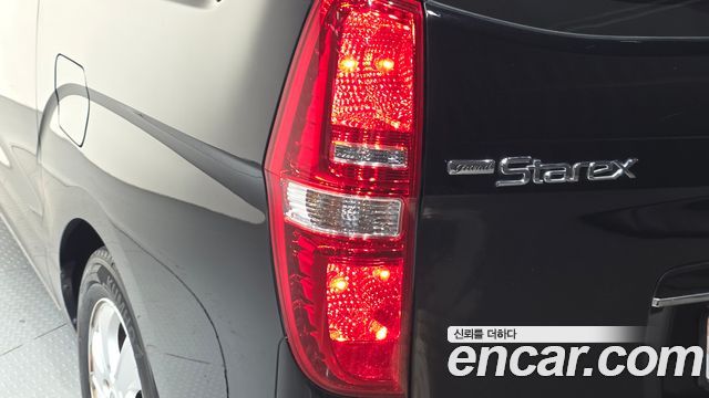 Hyundai Starex 2019 — photo 9
