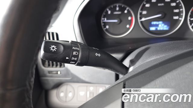 Hyundai Starex 2019 — photo 28