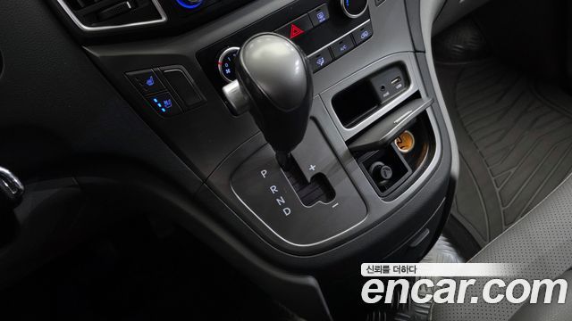 Hyundai Starex 2020 — photo 9