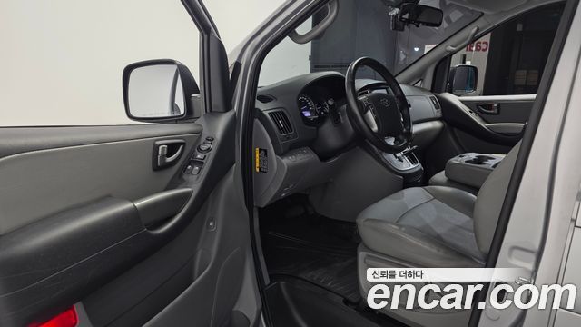 Hyundai Starex 2020 — photo 10