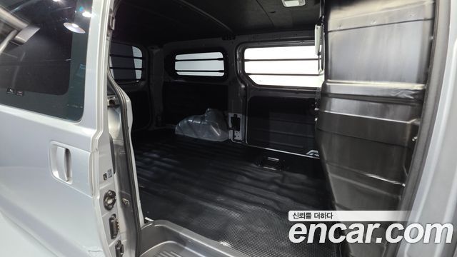 Hyundai Starex 2020 — photo 12