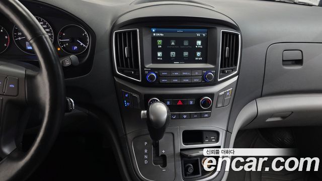 Hyundai Starex 2020 — photo 15