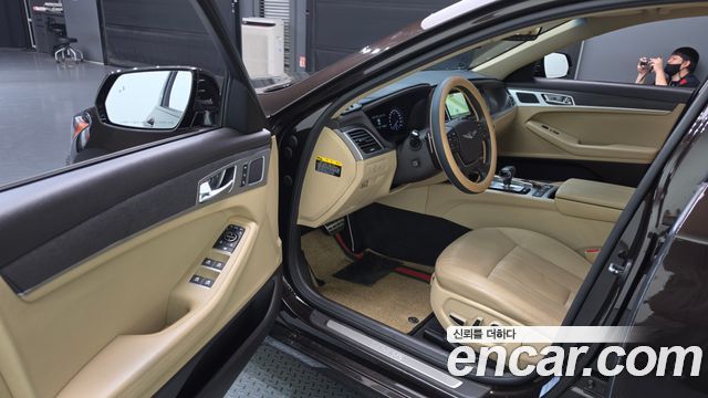 Genesis G80 2018 — photo 10
