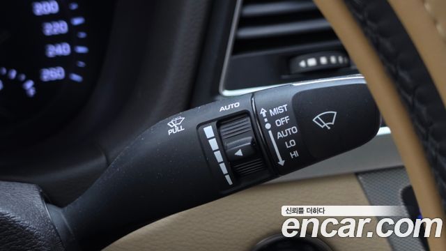 Genesis G80 2018 — photo 16