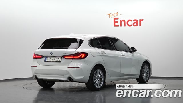 BMW 1-Series 2021 — photo 2
