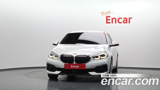 BMW 1-Series 2021 — photo 3
