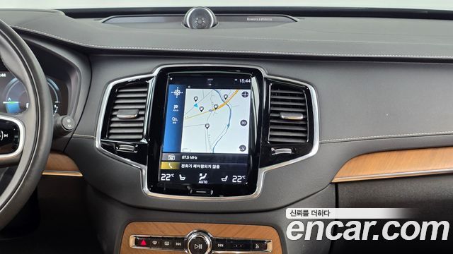 Volvo XC90 2019 — photo 14
