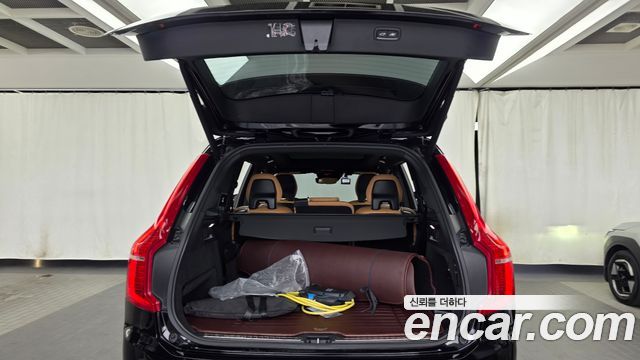 Volvo XC90 2019 — photo 20