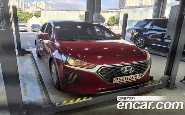 Hyundai Ioniq 2020 — photo 2