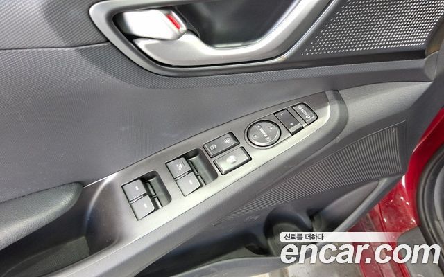 Hyundai Ioniq 2020 — photo 7
