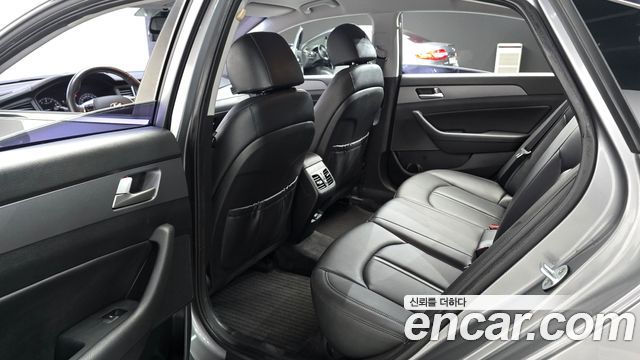 Hyundai Sonata 2018 — photo 11