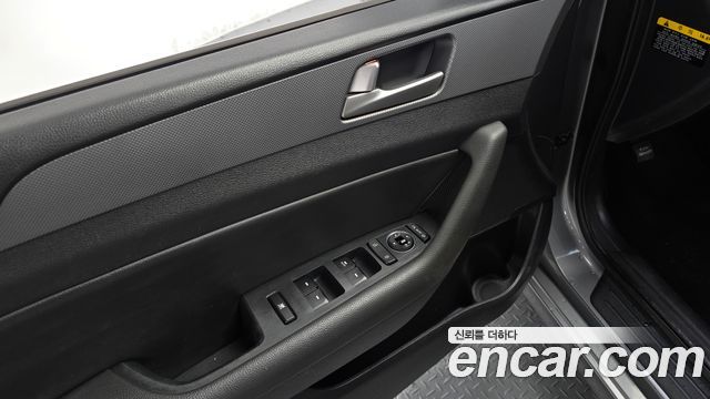 Hyundai Sonata 2018 — photo 18