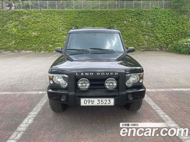 Land Rover Discovery 2003 — photo 1