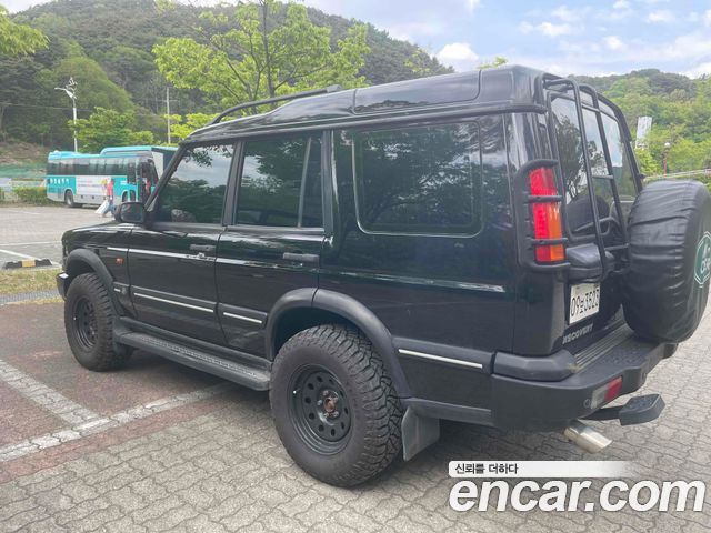 Land Rover Discovery 2003 — photo 3