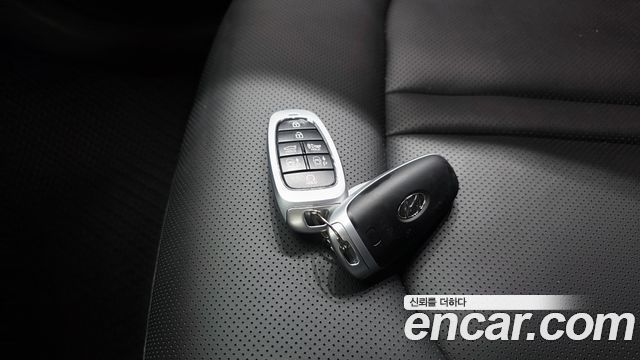 Hyundai Sonata 2020 — photo 32