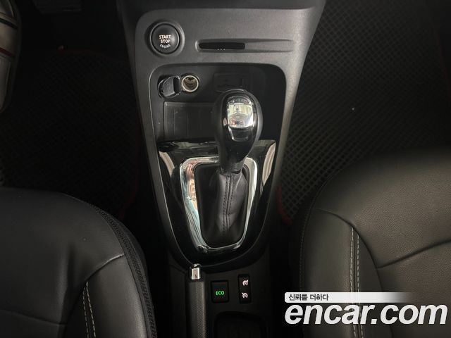 Renault Korea QM3 2015 — photo 10