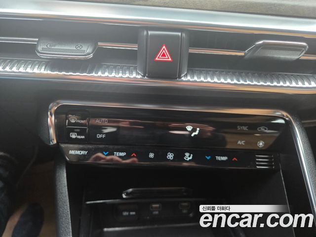 Kia K5 2021 — photo 16