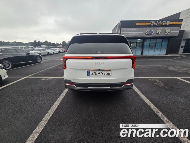 Kia Canival 2024 — photo 4