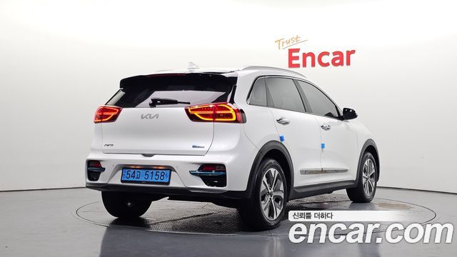 Kia Niro 2022 — photo 2