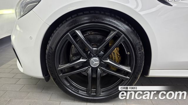 Mercedes-Benz E-Class 2018 — photo 5